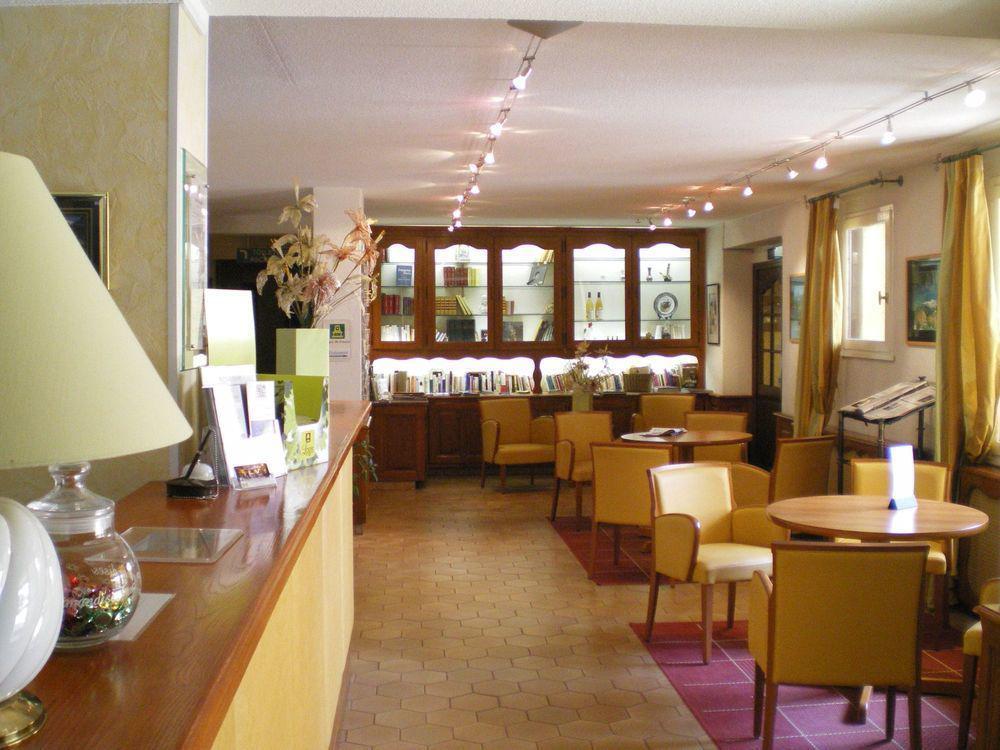 公主酒店 弗耐特·莱班斯 外观 照片